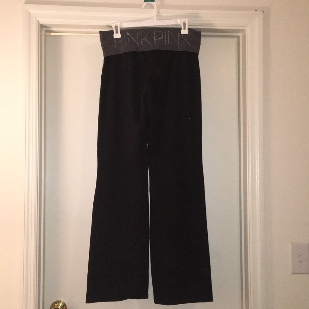 Victoria's Secret: PINK Yoga pants